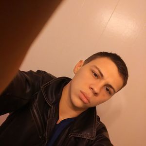 Meet your Posher, Cameron